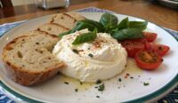 Un delizioso piatto di Homemade Cream Cheese