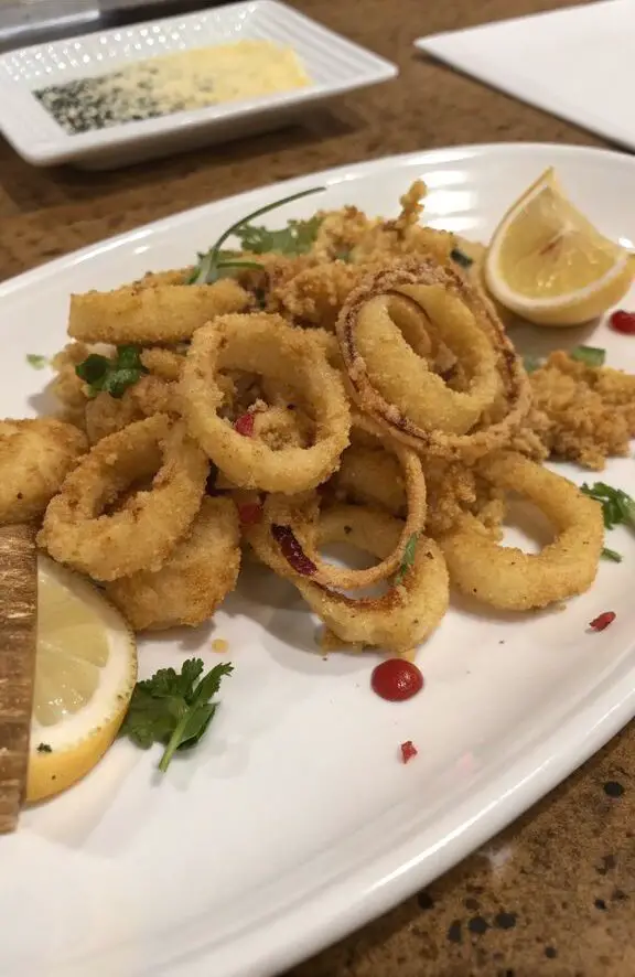 Un delizioso piatto di Calamari fritti