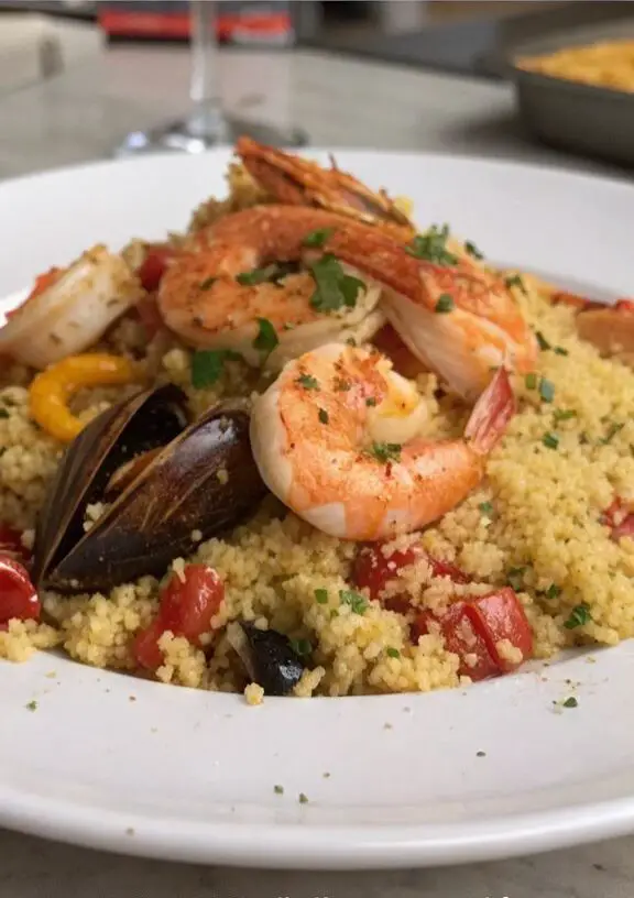 Un delizioso piatto di Cous cous di pesce