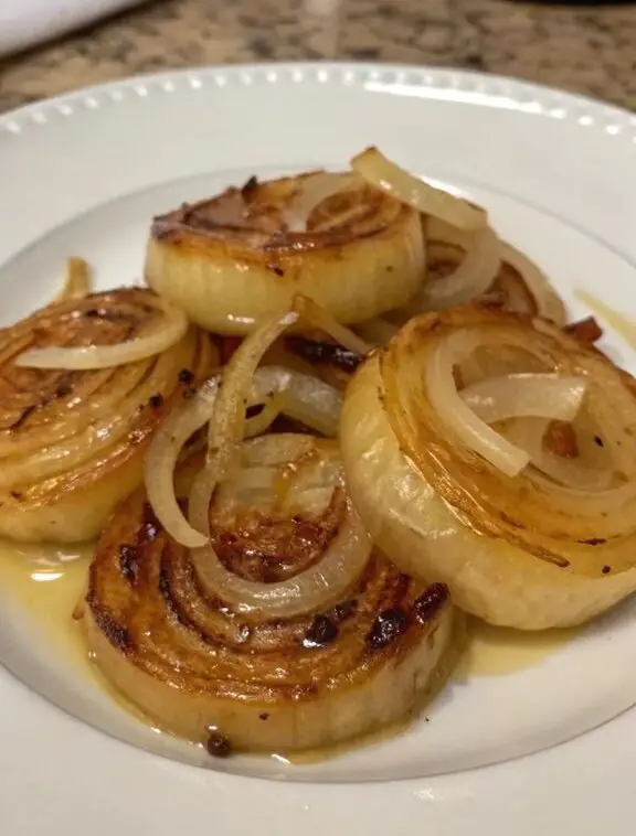 Un delizioso piatto di Cipolle caramellate